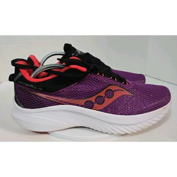 Saucony Women's Kinvara 14 Running Sneakers, Purple, Size 12 Pre-Owned - Picture 1 of 5